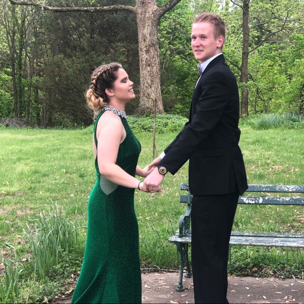Prom dress - Picture 3 of 5